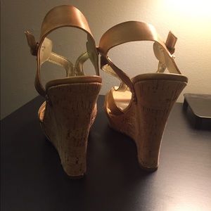 73 off guess shoes size 5 wedge sandals never worn poshmark size 5 wedge